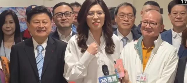 乐鱼体育官方入口-郑丽文返台发表讲话，赖清德急了，民众党暴露真面目，不简单